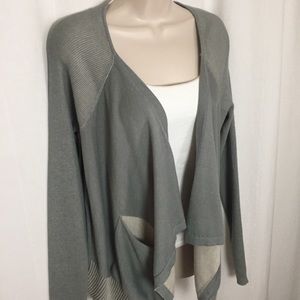 ❌SOLD❌CAbi S Pocket Cardigan Style 5132